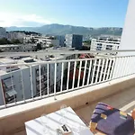 Spacious Terrace With Private Parking Apartman Split