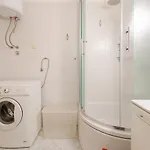 Apartman Spacious Terrace With Private Parking *