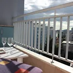 Apartman Spacious Terrace With Private Parking *