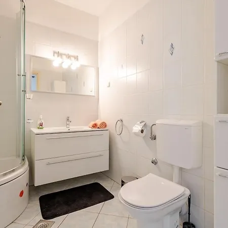 Spacious Terrace With Private Parking Daire
